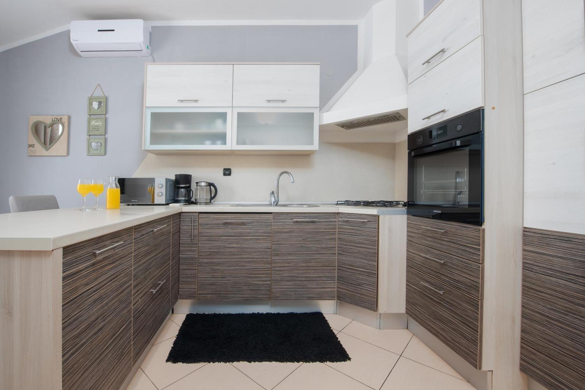 Apartman Mara Poljica  エクステリア 写真